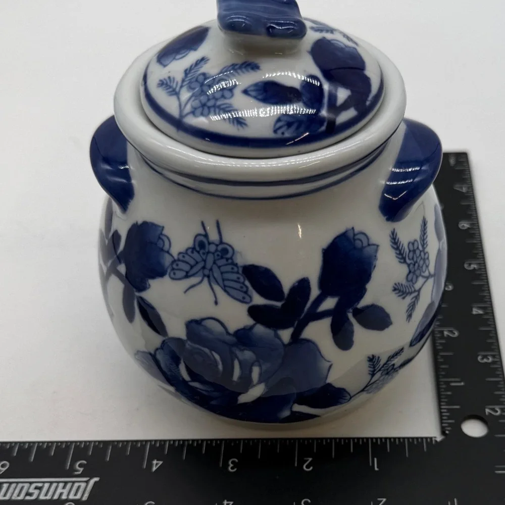 Vintage Blue and White Porcelain Ginger Jar Lidded Rose Butterfly Chinoiserie